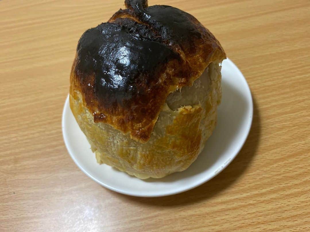 祭nine.のインスタグラム：「焼けた…(￣＾￣)」