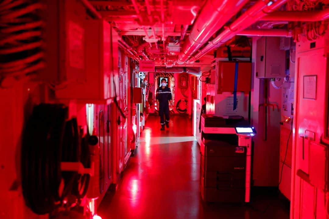 AFP通信さんのインスタグラム写真 - (AFP通信Instagram)「AFP Photo 📷 @thomascoex - The stealth frigate La Fayette and its 170 crew members keep their eyes open and ears strained day and night in this highly strategic maritime space, where the discovery of fabulous gas fields has raised tensions a notch in recent months between Athens and Ankara, at odds over their respective maritime borders.」11月4日 6時24分 - afpphoto