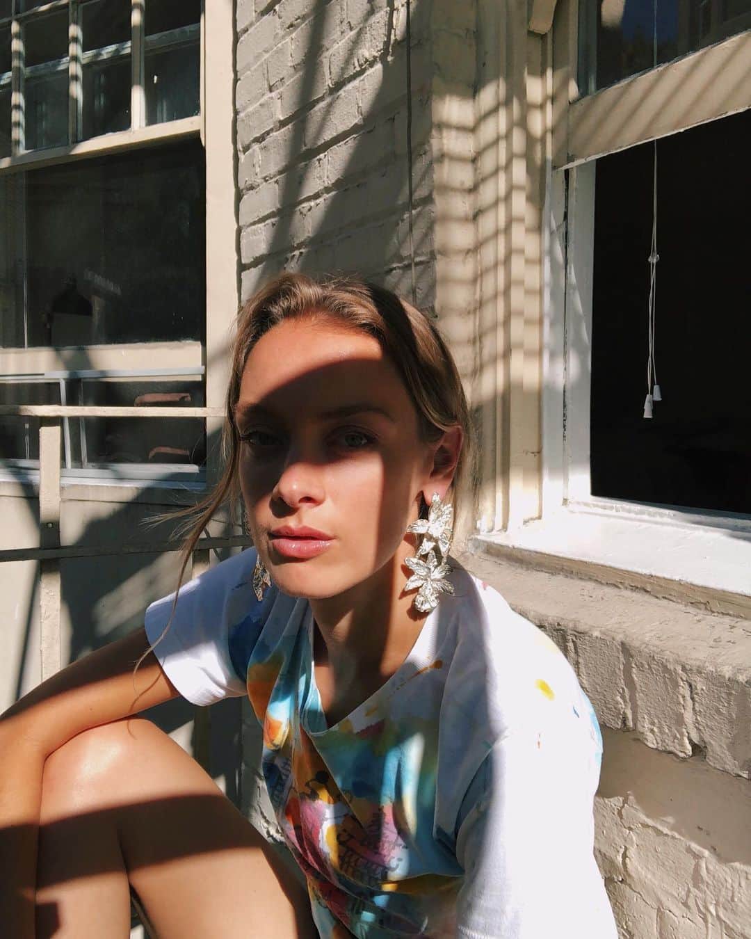 レイチェル・スカーステンのインスタグラム：「Old for me, new for you. 🧚🏼‍♂️ And while I have your attention, VOTE.」