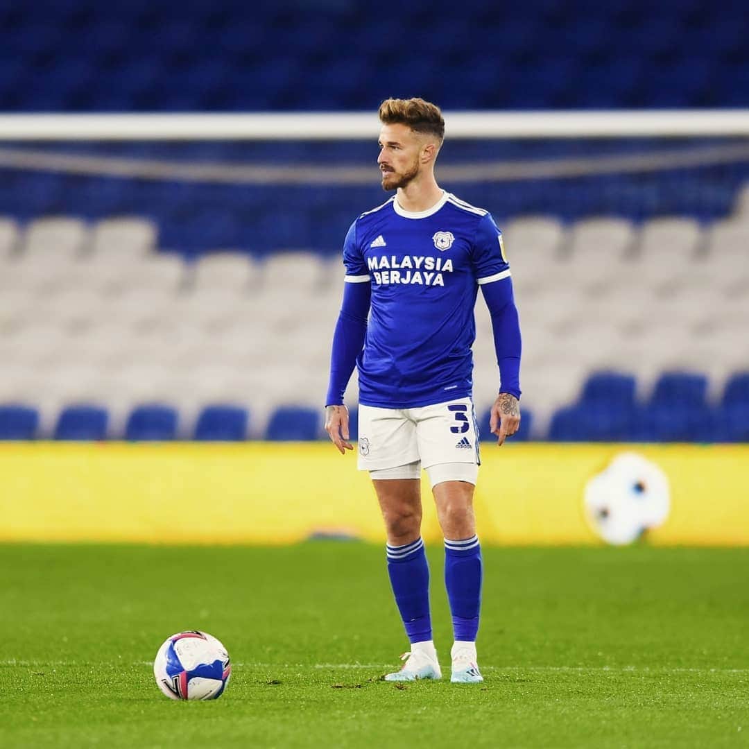 ジョー・ベネットのインスタグラム：「Nice result tonight. Lets keep this going now 🤞🏻💙」