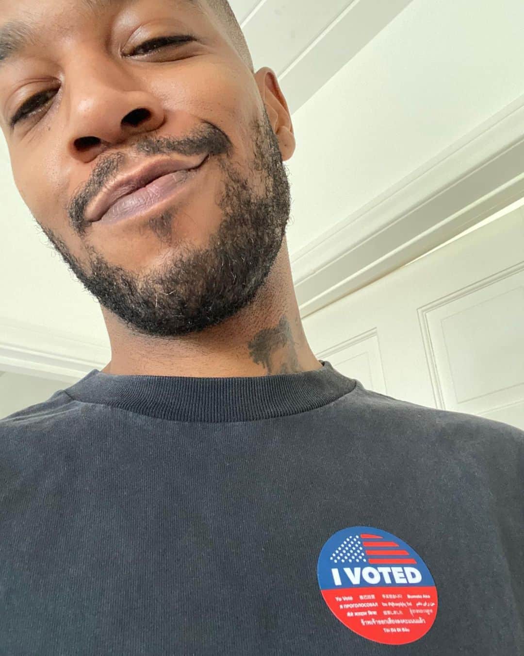 MTVさんのインスタグラム写真 - (MTVInstagram)「Polls start closing soon in some parts of the country. Match these celebs and their I Voted stickers by going to #VoteForYourLife RIGHT NOW 💪 Head to VoteForYourLife.com to see your voting options. 🔁 @saweetie  🔁 @iamhalsey  🔁 @bellahadid  🔁 @kidcudi  🔁 @lizakoshy  🔁 @tinashenow  🔁 @tommy.dorfman」11月4日 8時08分 - mtv