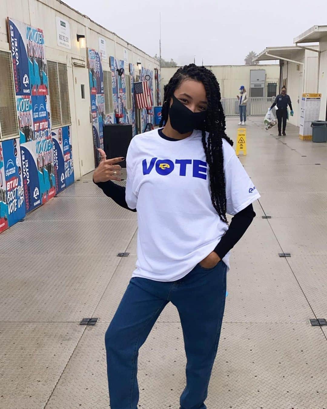 MTVさんのインスタグラム写真 - (MTVInstagram)「Polls start closing soon in some parts of the country. Match these celebs and their I Voted stickers by going to #VoteForYourLife RIGHT NOW 💪 Head to VoteForYourLife.com to see your voting options. 🔁 @saweetie  🔁 @iamhalsey  🔁 @bellahadid  🔁 @kidcudi  🔁 @lizakoshy  🔁 @tinashenow  🔁 @tommy.dorfman」11月4日 8時08分 - mtv