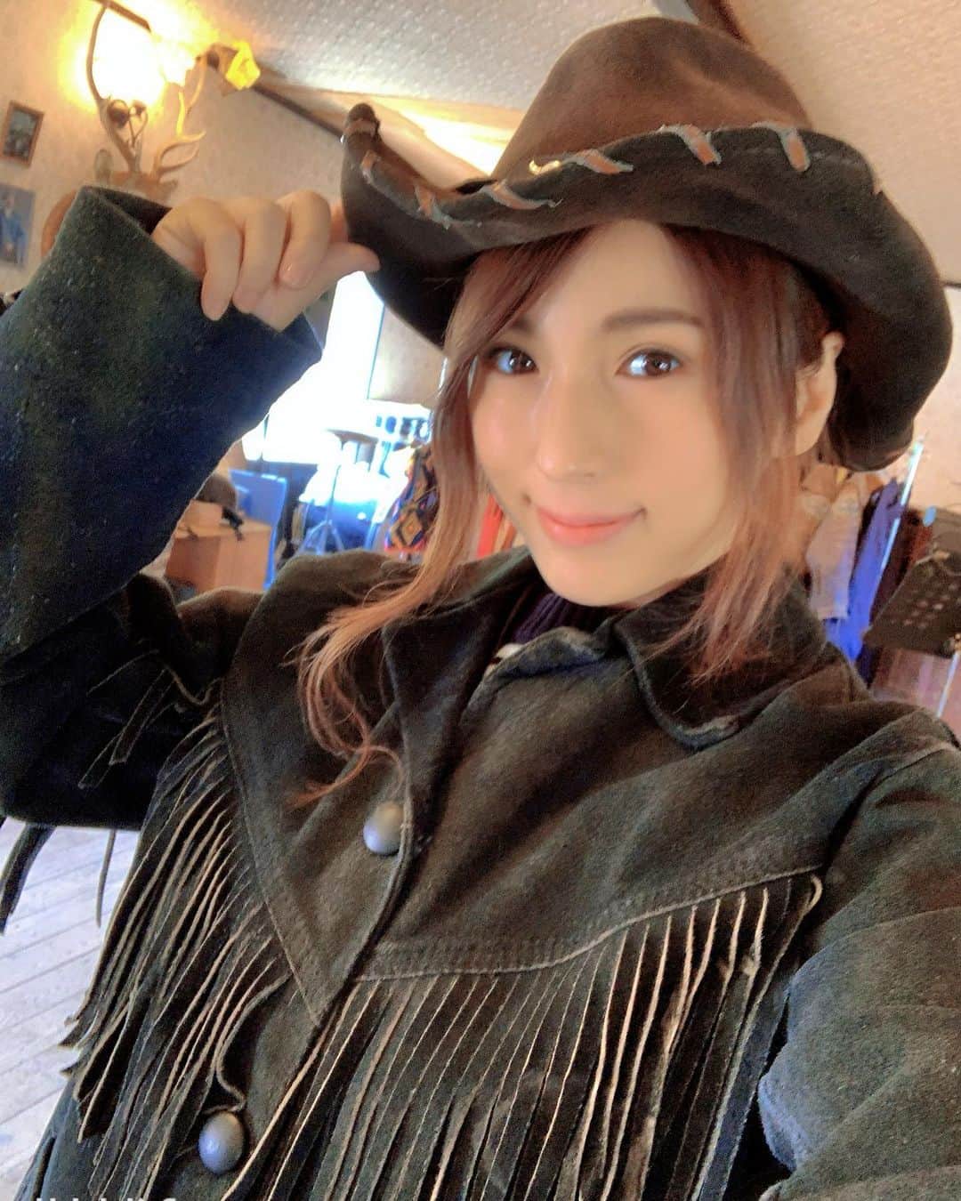 星野ナミのインスタグラム：「ウエスタン💕 #乗馬　#乗馬体験 🐎」