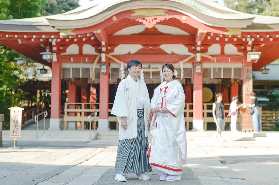 ヴィラデマリアージュさいたまのインスタグラム：「南フランス結婚式の街﻿ ﻿ 私たちは前撮りのお手伝いもさせて頂いております✨  当日とは違った装いとロケーションで素敵な1日を Bon mariages... ﻿ ﻿ ブライダルフェアのご予約は﻿ InstagramのDM・プロフィール欄URLヴィラデマリアージュの公式ホームページにて﻿ ﻿ ﻿ #villasdesmariages#ヴィラデマリアージュ#ヴィラデマリアージュさいたま#結婚式レポート#結婚式場#ウェディング#wedding#ブライダルフェア ﻿ #式場見学#大宮結婚式場#結婚式場探し#式場探し#南フランス#コンセプトウェディング#ガーデンウェディング#プレ花嫁#プレ花嫁準備#プレ花嫁さんと繋がりたい#卒花嫁#卒花嫁レポ#卒花嫁さんと繋がりたい#さいたま#さいたま結婚式場#前撮り」