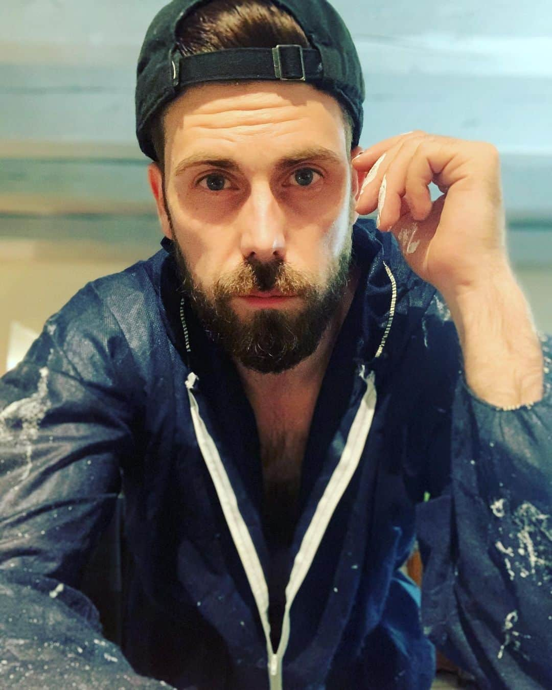 ニール・ブラウンさんのインスタグラム写真 - (ニール・ブラウンInstagram)「Keeping busy during lockdown with some manual labor! What about you?  🎨 🧑‍🎨  #lockdown #lockdown2 #keepingbusy #picasso #painting #takingabreak #stayingpositive #cute #instamood #instamoment #igers #igersdaily #coach #coachinglife #figureskater #icedancer #instagay #gay #beard #lgbt #instafollow #followme #blueeyes #selfiemode #follow4like #followforfollowback」11月4日 9時24分 - neil_brown