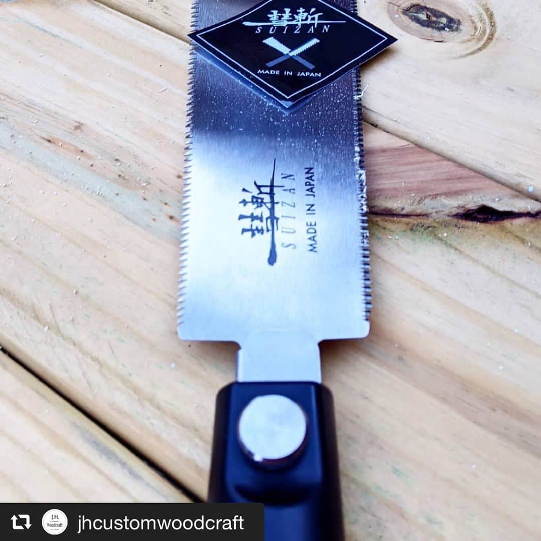 SUIZAN JAPANさんのインスタグラム写真 - (SUIZAN JAPANInstagram)「Thank you so much for choosing our Ryoba saw🔥 Enjoy woodworking with it😉﻿ ﻿ #repost📸 @jhcustomwoodcraft﻿ Japanese saw upgrade! Seriously impressed by this @suizan_japan pull saw, what a ridiculous value for the money. I can see why @jkatzmoses endorses them!﻿ .﻿ .﻿ .﻿ .﻿ .﻿ #woodcraft #woodshop #woodturning #woodshop #woodfinishing #workshop #woodworker #woodworkinglove #woodworking #woodworkersofinstagram #handcrafted #handtools #japanesetools #lincolnnebraska﻿ ﻿ #suizan #suizanjapan #japanesesaw #japanesesaws #craftsman #craftsmanship #handsaw #pullsaw #ryoba #flushcut #woodworkingtools #diy #diyideas #japanesestyle #japanlife」11月4日 10時17分 - suizan_japan