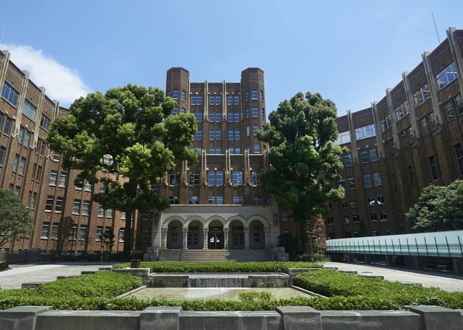 東京都庭園美術館さんのインスタグラム写真 - (東京都庭園美術館Instagram)「【ご近所の施設紹介】 当館から徒歩10分の港区立郷土歴史館は、1938年に建設された旧公衆衛生院の建物を活用した博物館です。開催中の特別展「港区と皇室の近代」では、朝香宮邸に関する資料が展示されています。当館と合わせて見学されてはいかがでしょうか。 港区立郷土歴史館 公式アカウントはこちら @minatorekishi  #港区立郷土歴史館 #東京都庭園美術館 #東京 #tokyometropolitanteienartmuseum #teienartmuseum #tokyo  #TokyoTokyoFESTIVAL」11月4日 10時32分 - teienartmuseum