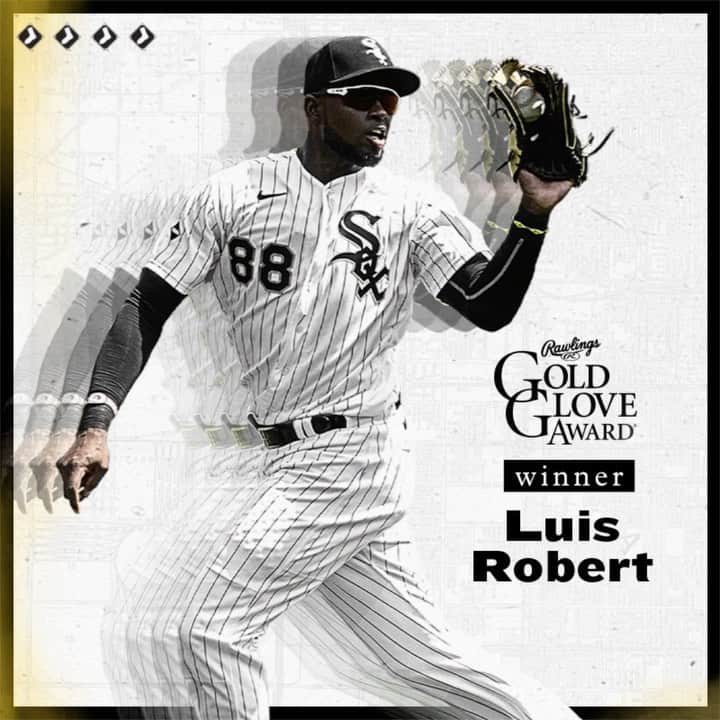 シカゴ・ホワイトソックスのインスタグラム：「He’s just getting started.  Luis Robert has been named the American League Rawlings Gold Glove Award winner among center fielders, the first rookie in White Sox history to win the award!」