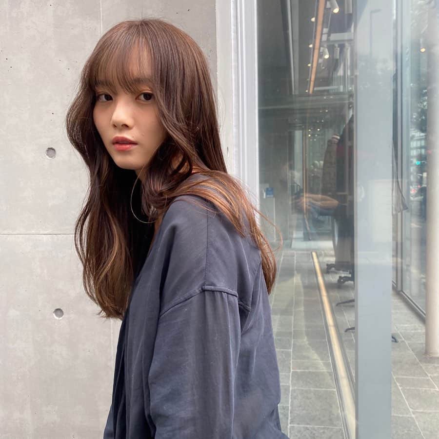 青山舞莉のインスタグラム：「i like this photo  いつもいつもありがとうございます　@kako_hioki  #ヘアスタイル」