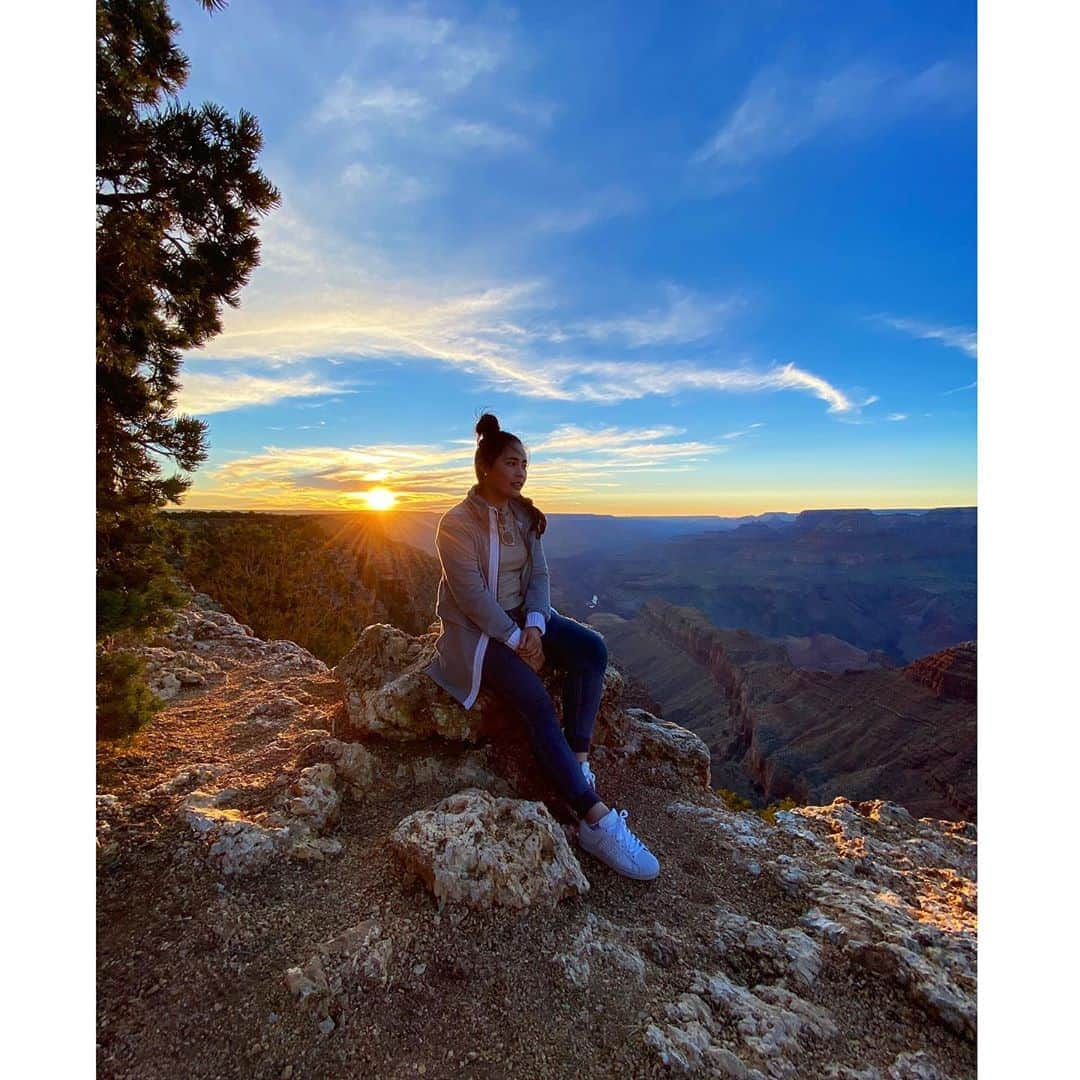 モリヤ・ジュタヌガーンさんのインスタグラム写真 - (モリヤ・ジュタヌガーンInstagram)「Sunset #GrandCanyon #momoriya」11月4日 10時58分 - mo_moriya