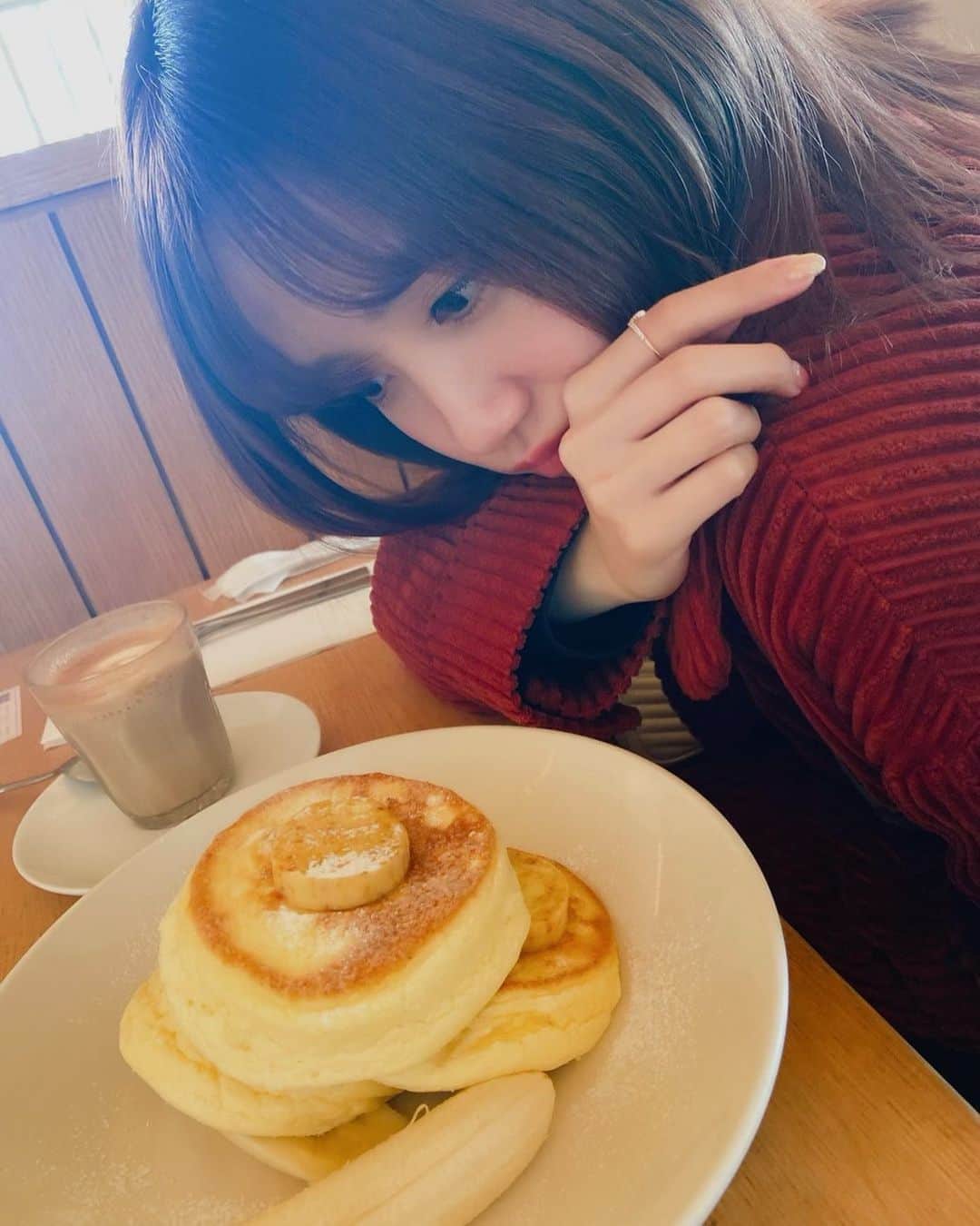 加藤玲奈のインスタグラム：「朝活してきました🥞 休みの日に早起きするのもたまにはいいね😊 いい天気で空気澄んでる😌🌤」