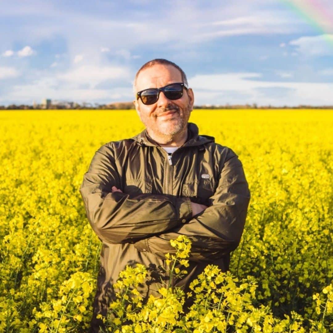 ジ・アストン・シャッフルのインスタグラム：「Absolutely devastated by the passing of Phil K. He was a towering figure in dance music, in Australia and worldwide. He was a real musical visionary, and hugely generous. Without his influence, support, and advice over the years, starting from when I met him as a very green 15 year-old, it’s not an exaggeration to say that I might not ever have had the confidence to keep pursuing music and eventually have a career. Thank you so much for everything over the years. RIP to a true legend.」