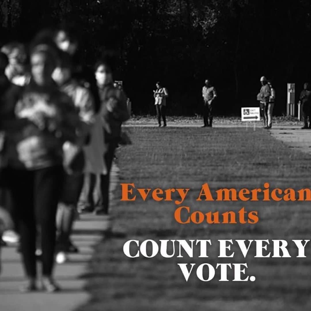 エイミー・シューマーさんのインスタグラム写真 - (エイミー・シューマーInstagram)「#counteveryvote」11月4日 12時09分 - amyschumer