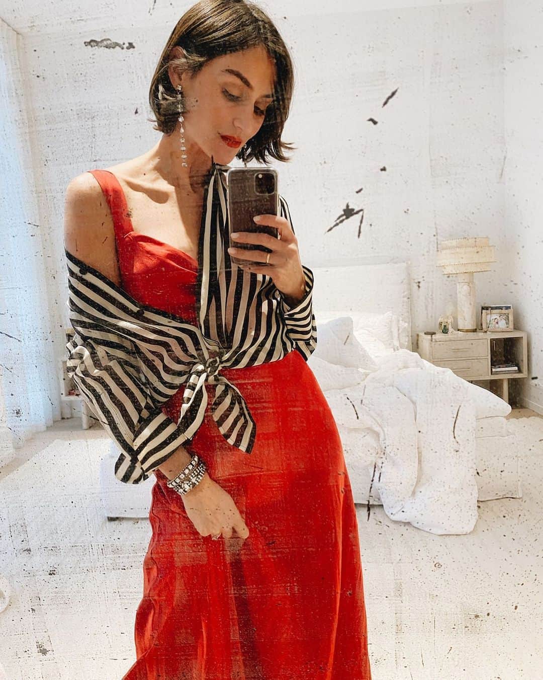 ダニジョーのインスタグラム：「@danielleasnyder taking her Wide Strap Slip from summer into fall like 🥀 #dannijogirls」