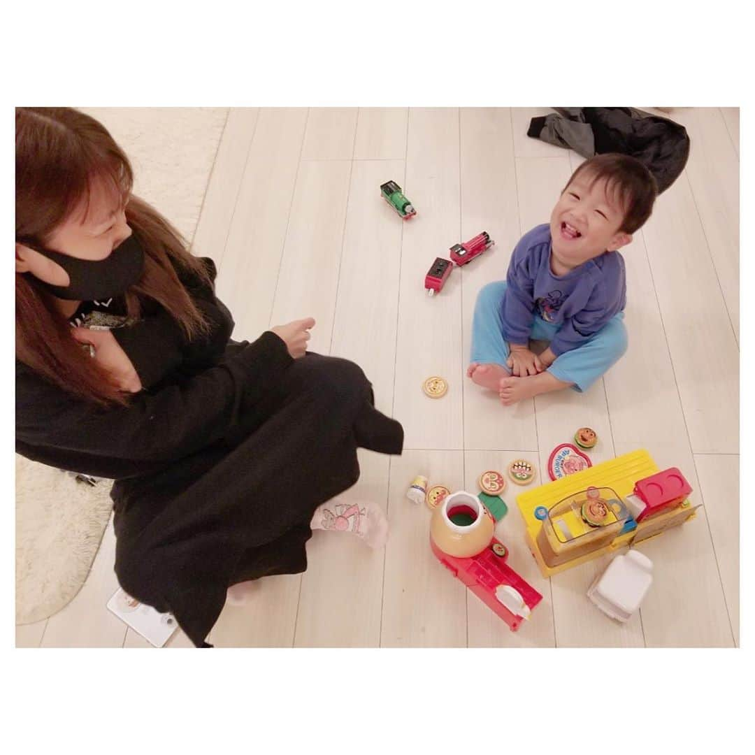 辻希美さんのインスタグラム写真 - (辻希美Instagram)「いい写真🐶👶🐶💕  #幸空の笑顔は私の元気の源 #いい写真 #ばっしーカメラ #🐶👶🐶💕」11月4日 21時48分 - tsujinozomi_official