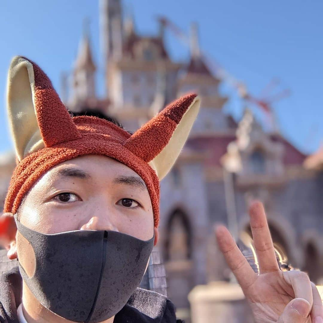 CO-DAさんのインスタグラム写真 - (CO-DAInstagram)「ディズニー日和🦊 #ディズニーランド」11月4日 21時47分 - codaryu