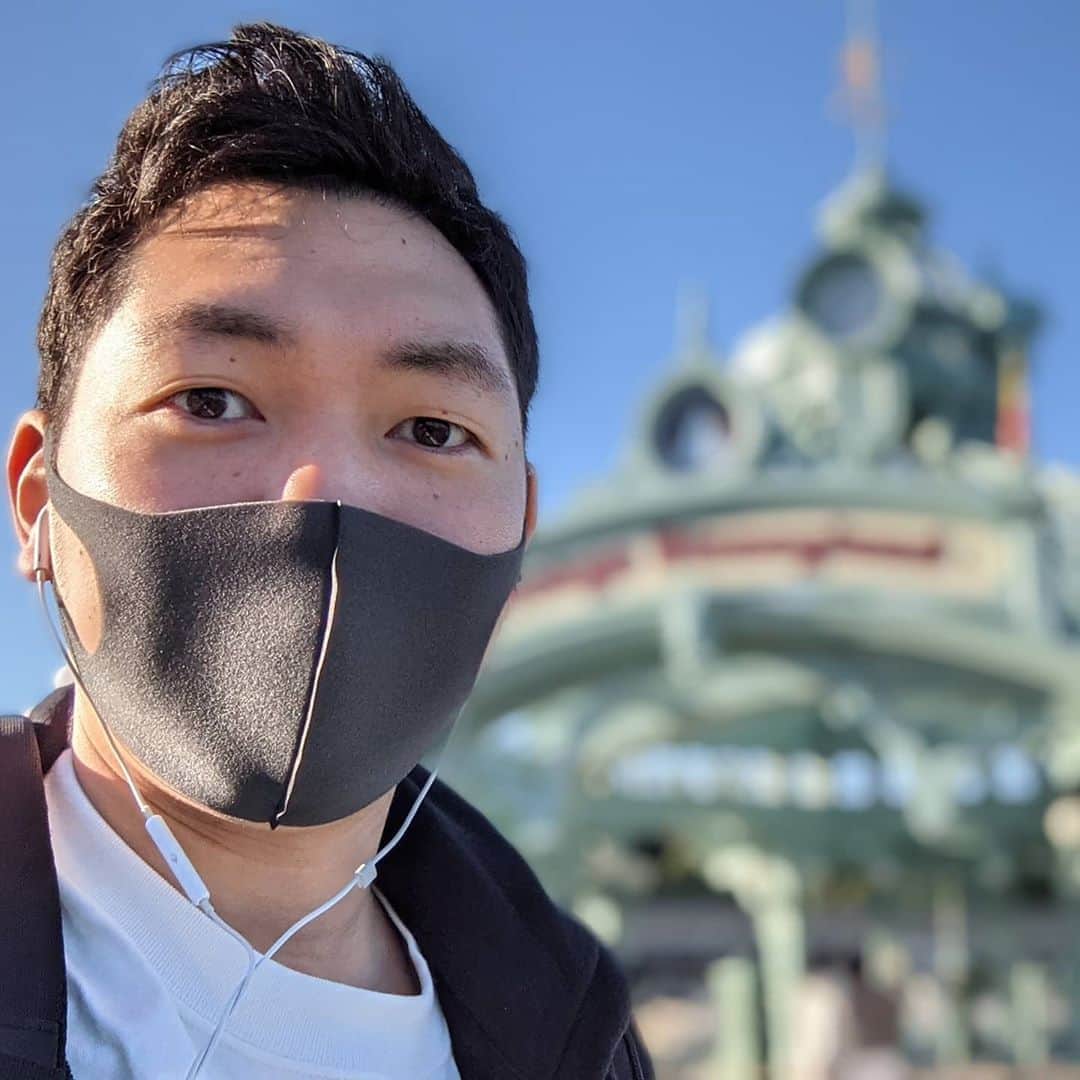 CO-DAのインスタグラム：「ディズニー日和🦊 #ディズニーランド」