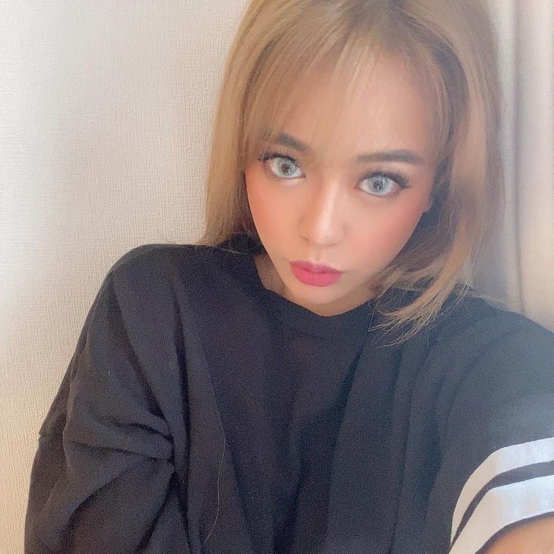まさちゃんさんのインスタグラム写真 - (まさちゃんInstagram)「今日は休み明けだから早起きしようと思っけど起きれなかった😞  #youtube #筋トレ #ダイエット #ムチムチ #workout #workoutgirl #fitnessgir #youtuber #筋トレユーチューバー #筋トレ女子　#減量飯　#トレーニングウェア　#ジム　#ヨガ　#モチベーション　#トレーニング　#自分磨き　#美容　#フィットネス　#ダイエットご飯 #動画編集 #動画編集募集中　#副業　#テレワーク　#ハーフ　#japan」11月4日 14時08分 - masachin21