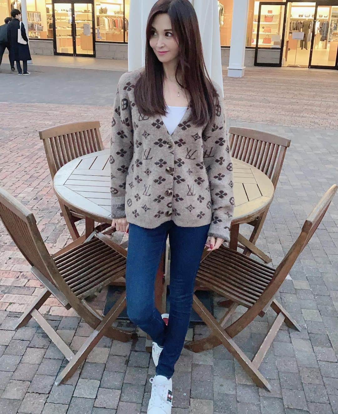 のインスタグラム：「昨日はアウトレットにお鍋や雑貨を見に行って来ました☺️」