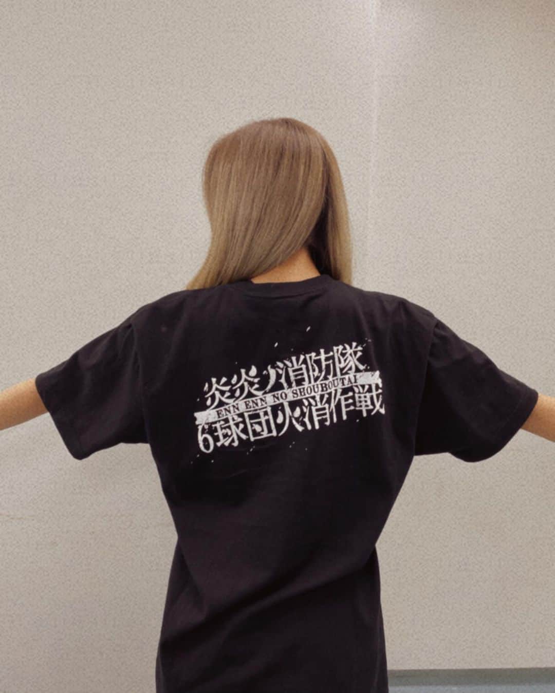 のインスタグラム：「.﻿ #炎炎ノ消防隊 🔥🔥﻿ ﻿ ﻿ ずっと欲しかった﻿ Buffaloes炎炎ノ消防隊コラボ Tシャツ﻿ やっとゲットした〜〜🤤﻿ ﻿ ﻿ パ・リーグとコラボするってニュースで見てから﻿ このアニメの存在を知って、見始めました♩﻿ ﻿ ﻿ 今はすごいハマってて﻿ 毎週たのしみなんです♡﻿ ﻿ ﻿ #chal_312 #野球好き #オリックス﻿ #Bs2020 #BsGirls #野球女子﻿ #野球 #バファローズ #オリ姫 #orixbuffaoes﻿ #baseball #プロ野球 #ORIX #buffaloes﻿ #オリックスバファローズ #avex﻿」