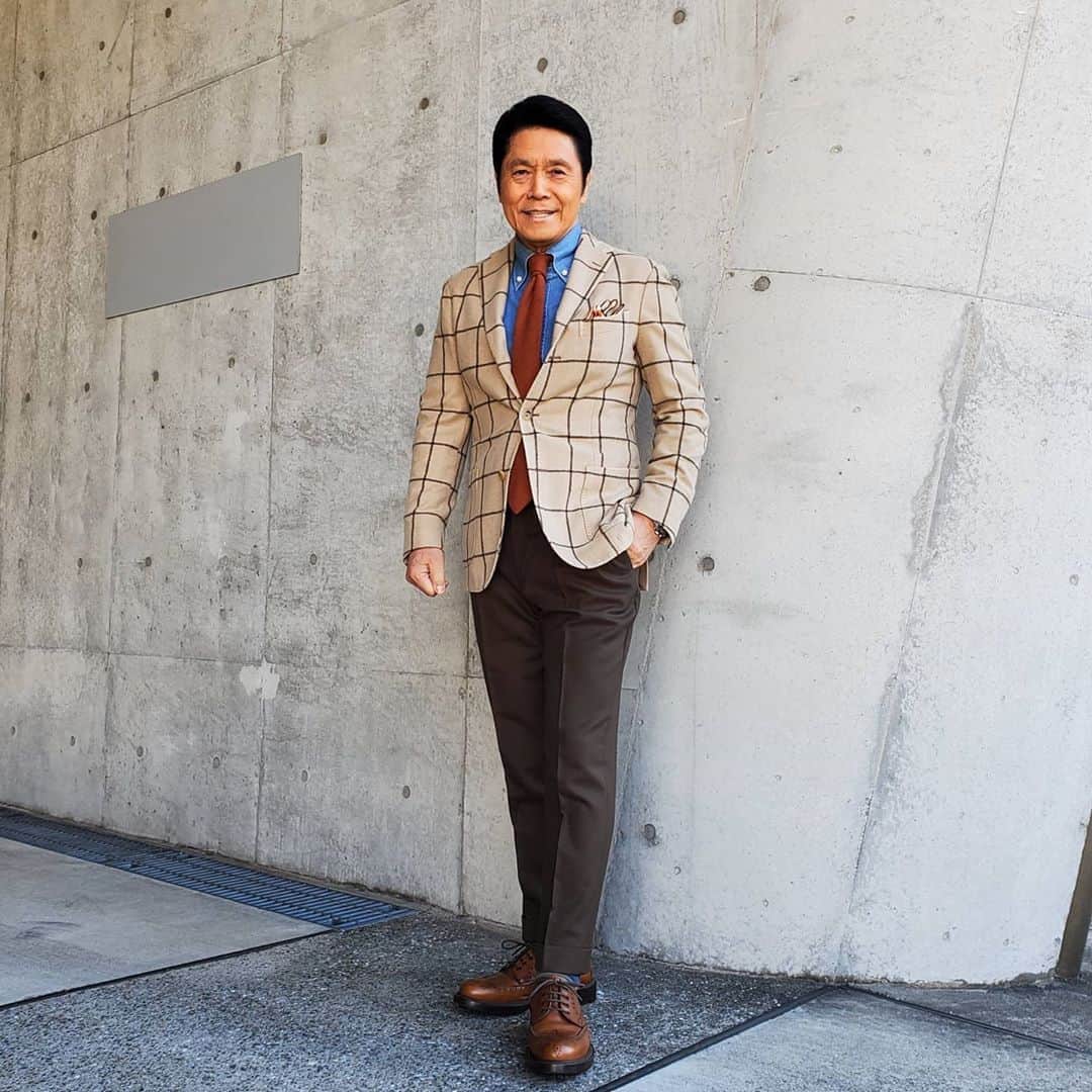 峰竜太のインスタグラム：「#アド町ﾂク天国❗ #jacket#boglioli # shirt#doone#pants#pt01# shoes#brunellocucinelli」