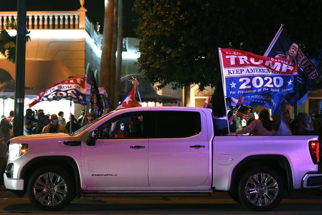 NBC Newsさんのインスタグラム写真 - (NBC NewsInstagram)「A man in a pick up truck flying a Trump flag drives by a Cuban restaurant as supporters wait for election results in Miami.⁠ ⁠ 📷 @samdahui / @nbcnewsart」11月4日 16時06分 - nbcnews