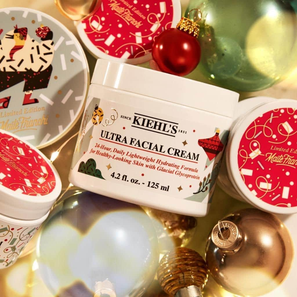 キールズ Kiehl's Japanさんのインスタグラム写真 - (キールズ Kiehl's JapanInstagram)「キールズ No.1クリーム #クリームUFC は乾燥しやすい季節の保湿ケアにピッタリ。潤いをぎゅっととじこめ、ふっくら肌へと導きます。 男女問わず、様々な肌タイプの方にお使いいただけるので、ホリデイギフトにもおすすめのアイテム。 #キールズホリデイ2020 限定デザインのクリームUFCをぜひチェックしてみて😊詳しくは公式オンラインストアよりご確認下さい。 @kiehlsjp #kiehls #キールズ #スキンケア #ヘルシースキン #アポセカリー #ニューヨーク #NewYork #skincare #キールズホリデイ2020」11月4日 16時30分 - kiehlsjp