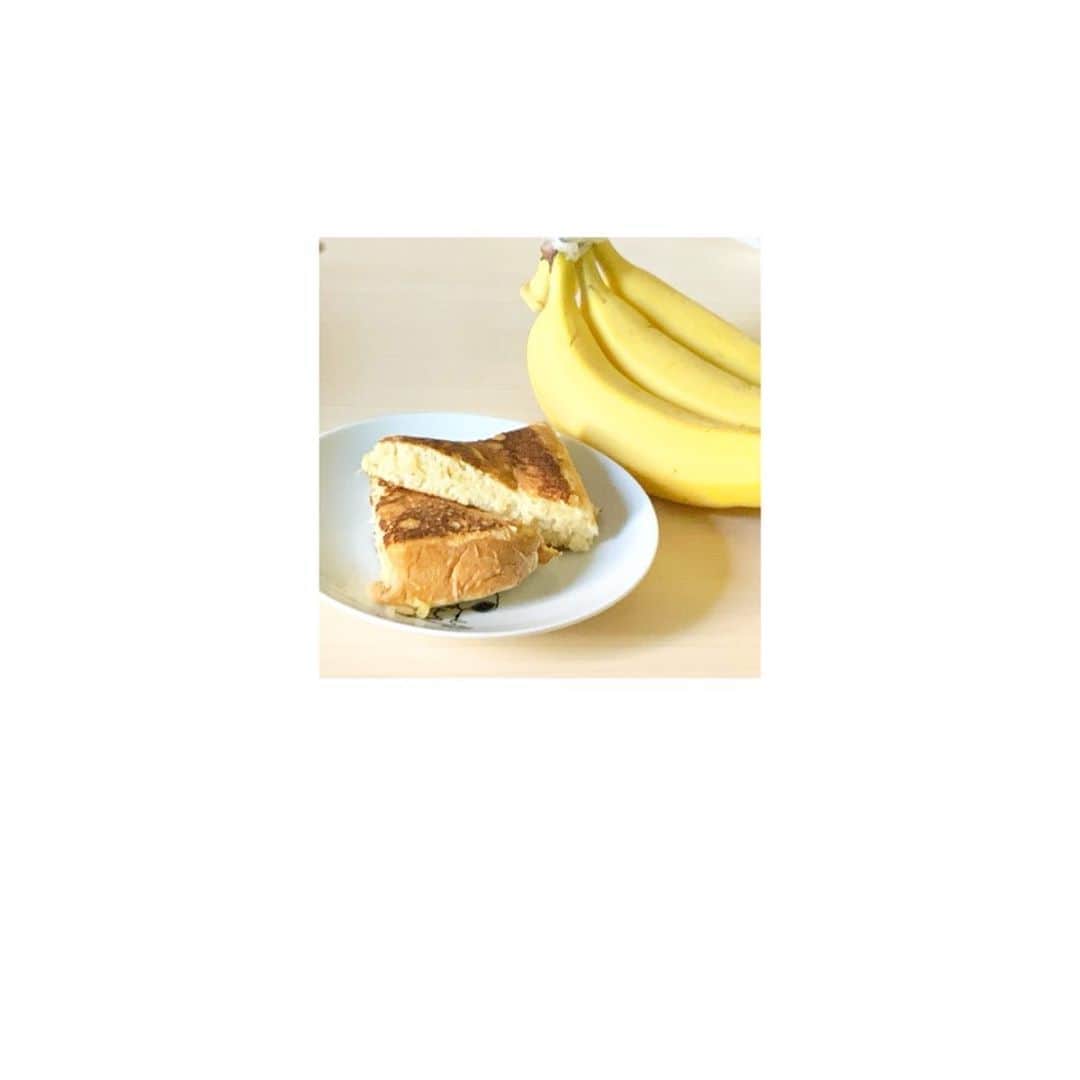 岡野綾夏さんのインスタグラム写真 - (岡野綾夏Instagram)「#バナナホットケーキ 思ったよりふわふわにできた💕」11月4日 16時50分 - ayaka.o531