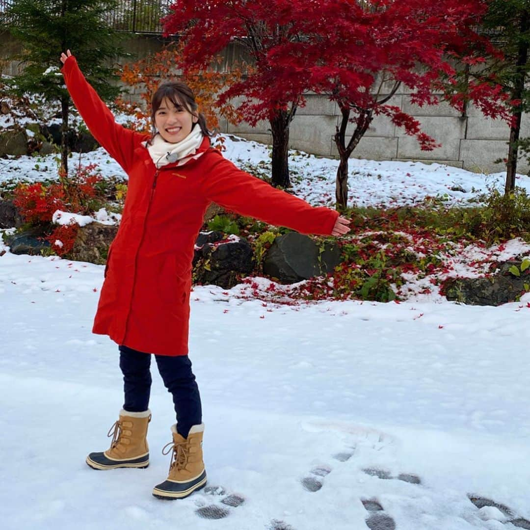 北海道放送「今日ドキッ!」さんのインスタグラム写真 - (北海道放送「今日ドキッ!」Instagram)「新人🔰大竹彩加アナが初雪レポート！ 埼玉出身の大竹アナ、初めて迎える北海道の冬☃️アナウンサーとして初中継 🎤と「初」づくし🙋‍♀️ 全身で雪を感じてきましたよ❄️ #大の字 #初雪 #北海道の冬  #小金湯温泉  #大竹彩加  #HBC  #今日ドキッ」11月4日 17時06分 - hbc_kyodoki