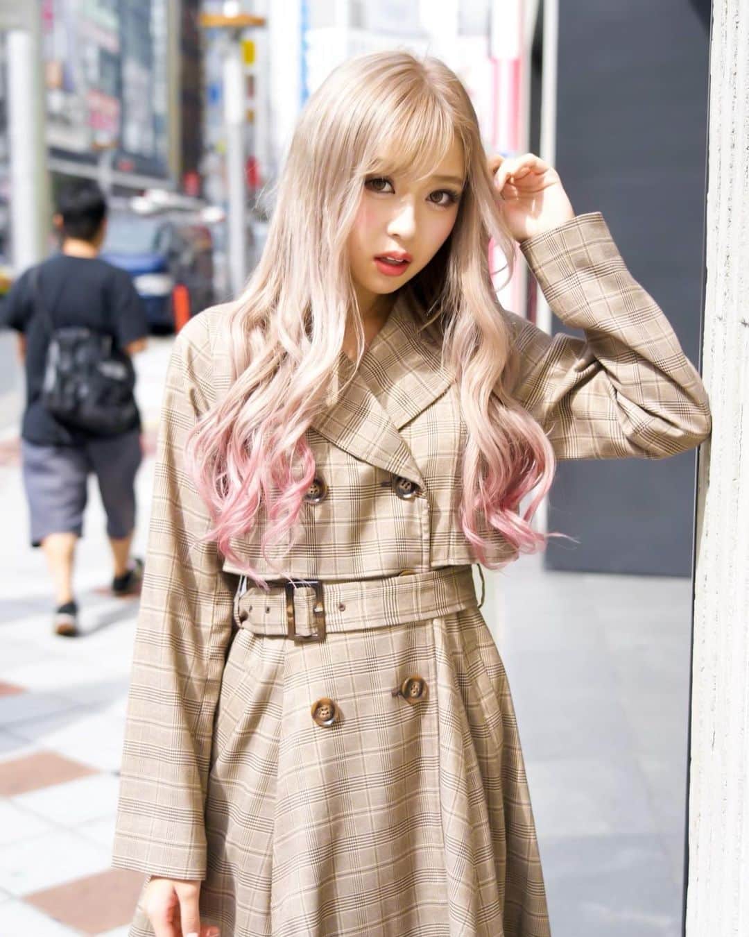 egg公式さんのインスタグラム写真 - (egg公式Instagram)「. 🌈今回はゆずはのスナップ公開✨🌈 渋谷の文化村ストリートで撮影📸🔆 いつもの雰囲気よりも大人っぽい服装のゆずは💖👚👖 どの写真もメイク、コーデ、表情といい全てがかわいいね‼️💛  ⚐ MODELS ⚐ @_pinkbunnygirl_ 07   #ゆずは #雨宮由乙花 #egg #eggモデル #eggちゃんねる  #GAL #ギャル #ぎゃう #うさギャル  #ファッション  #お洒落 #ギャルが一番かわいい」11月4日 17時15分 - new_eggofficial