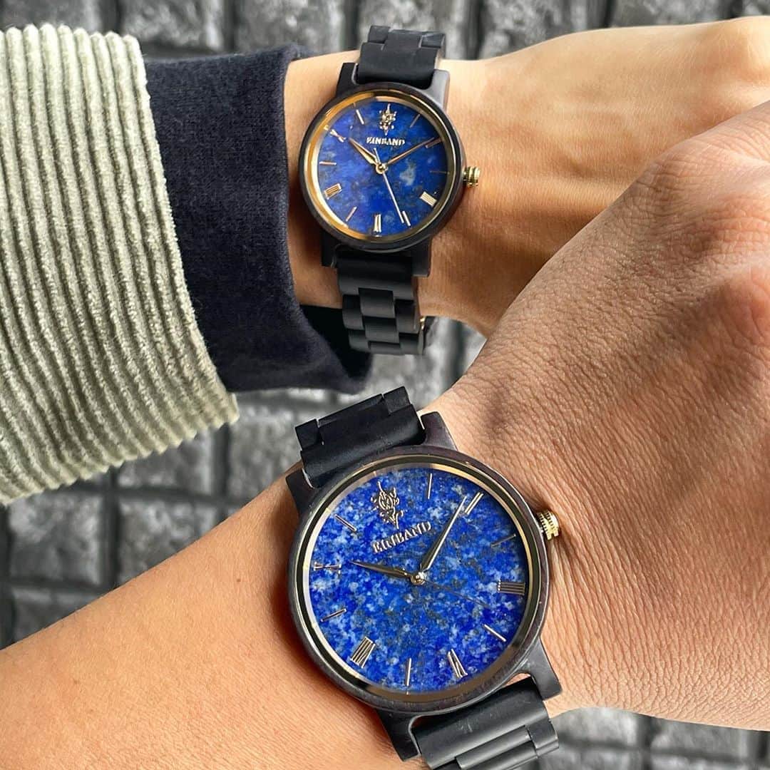 EINBAND -アインバンド-さんのインスタグラム写真 - (EINBAND -アインバンド-Instagram)「EINBAND新作の『Lapis Lazuli & Ebony 天然石木製腕時計』 32mmと40mmの2サイズになります！ 発売は11月8日(日)を予定しております。販売につきましての詳細は後日お知らせさせていただきます。 #EINBAND #木製腕時計 #ラピスラズリ #黒檀 #初回限定販売」11月4日 17時35分 - einband_woodwatch