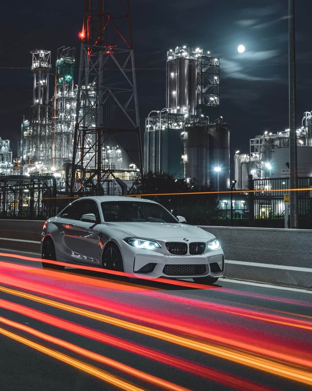 BMWのインスタグラム：「Night rider.  The BMW M2 Coupé. #TheM2 #BMW #M2 #BMWM #BMWrepost @iam2white @haespix @bmwm」