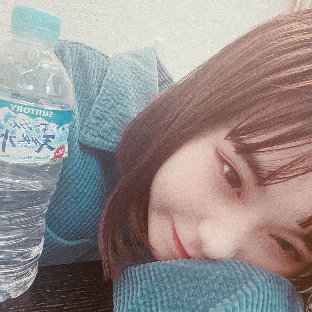 桜さんのインスタグラム写真 - (桜Instagram)「水の中で何が好きですか〜 うちは天然水好き〜💧  #popteen12月号オフショ」11月4日 18時36分 - sakura_0808_