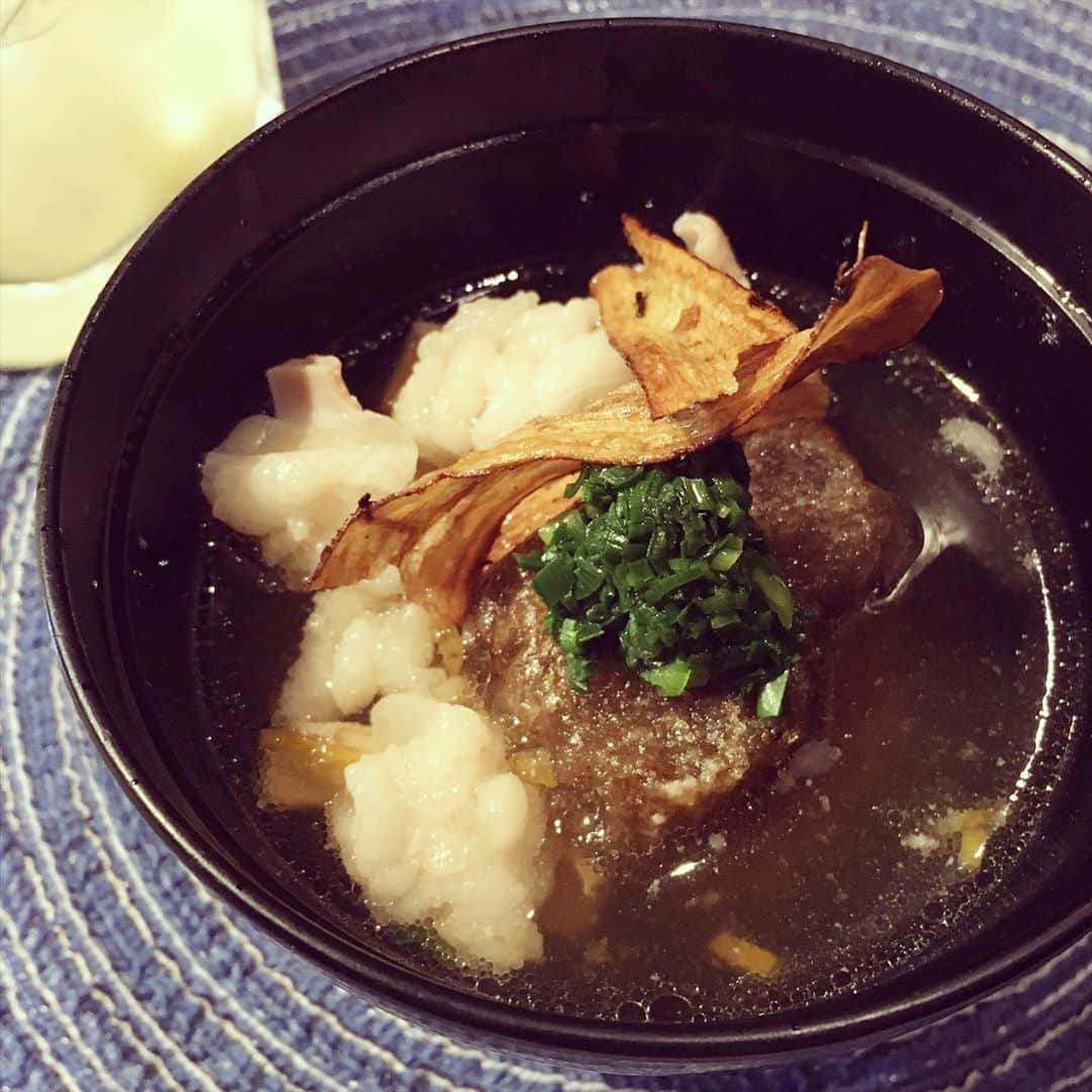 azumiさんのインスタグラム写真 - (azumiInstagram)「先日お誘いいただいて #食堂とだか さんへ。これでもか！の贅沢な素材とお料理に悶えながら楽しませていただきました😋美味しかった〜！牛ご飯とカレーもテイクアウト。 久々にお会いする方も多く嬉しいひと時でした。 ありがとうございました🙏✨ #あずみメシ」11月4日 18時32分 - xx_azumi_xx