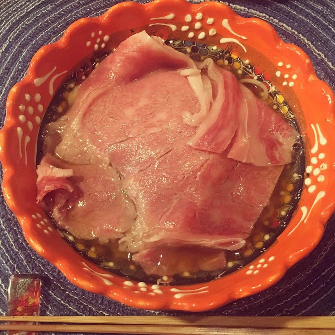 azumiさんのインスタグラム写真 - (azumiInstagram)「先日お誘いいただいて #食堂とだか さんへ。これでもか！の贅沢な素材とお料理に悶えながら楽しませていただきました😋美味しかった〜！牛ご飯とカレーもテイクアウト。 久々にお会いする方も多く嬉しいひと時でした。 ありがとうございました🙏✨ #あずみメシ」11月4日 18時32分 - xx_azumi_xx