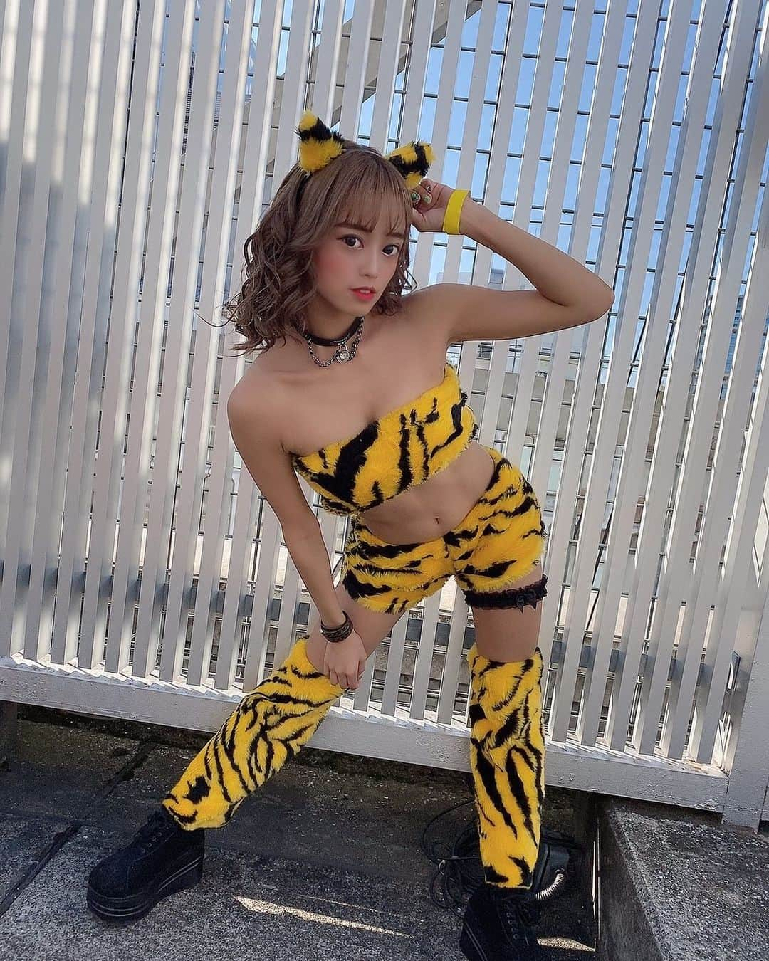 ラムさんのインスタグラム写真 - (ラムInstagram)「🐯⚡ . . .  #burlesque #burlesquetokyo #バーレスク東京 #superburlesque #superburlesquetokyo #スーパーバーレスク #バーレスク東京第7世代 #六本木 #roppongi #showgirl #showdancer #ギャル  #ラムちゃんコスプレ #instagram #instagood #instalike #instafashion #l4l #셀카 #셀스타그램 #셀카스타그램 #셀스타  #롯폰기 #바레스크도쿄」11月4日 18時58分 - lam_burlesque_