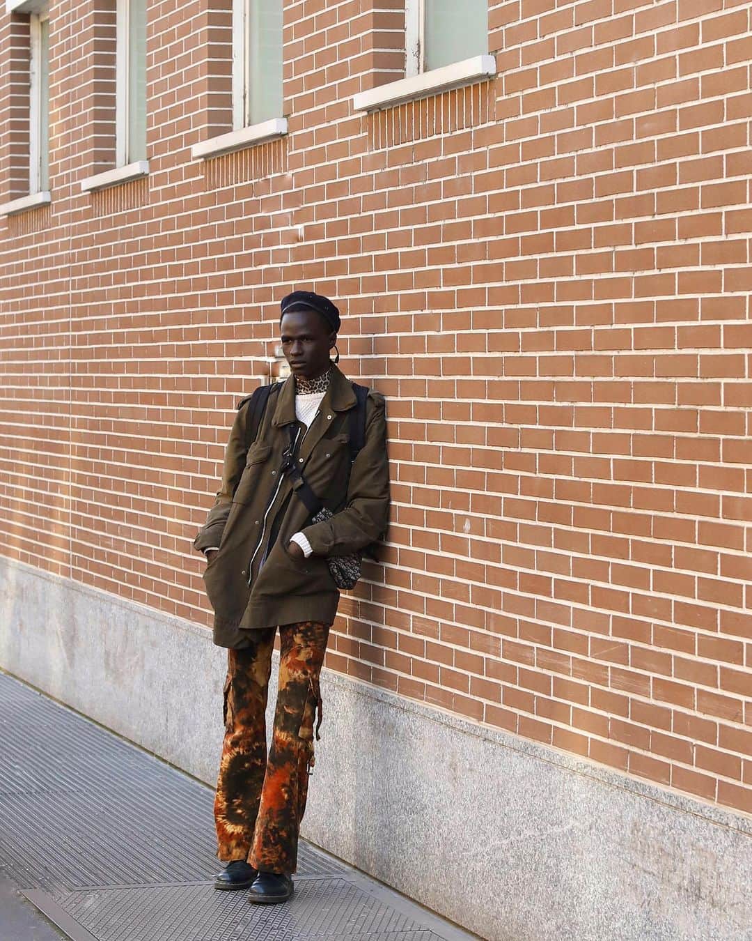 Lee Oliveiraさんのインスタグラム写真 - (Lee OliveiraInstagram)「13th January 2020. Model off-duty.  Via Solari, Milan . . . . #milan #fendi #style  #fendimen #mensfashion #menswear #streetphotography #streetstyle」11月4日 19時15分 - leeoliveira