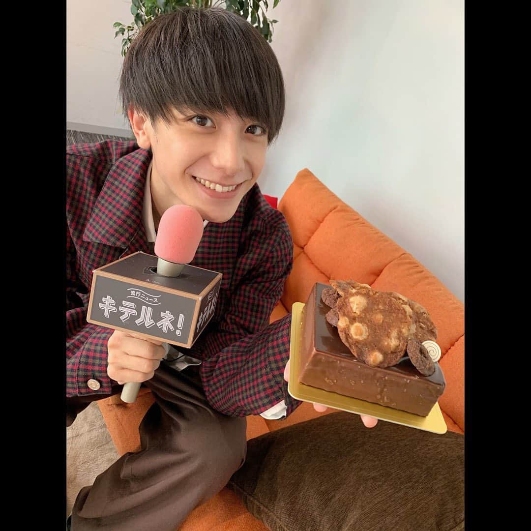 小西詠斗のインスタグラム：「⏰明日あさ6時45分ごろから ZIP!出演します！ チョコレートスイーツ贅沢でびっくり😳 是非見てね〜！🧚‍♂️ #明日のZIP! #流行ニュースキテルネ!  #ZIP!」