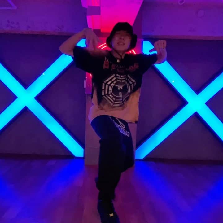島雄壮大のインスタグラム：「@major_dancestudio 代講させて頂きました🔥  @therealrahdigga - Break Fool  受けに来てくれた皆んなありがとう😌 @showko1213 さん ありがとうございました🙇🙇」