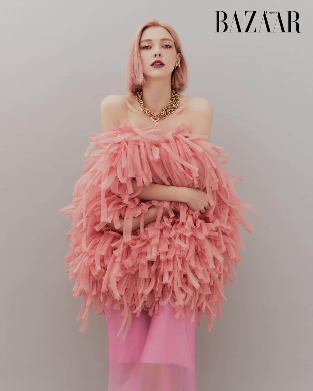 ステファニー・ミチョヴァさんのインスタグラム写真 - (ステファニー・ミチョヴァInstagram)「이번 촬영은 항상 너무 하고 싶었던 하퍼스 바자 매거진과 함께 했어요. 꿈이 이루어진 느낌이고 촬영팀들도 최고였어요!! 이번 달 <하퍼스 바자 코스메틱>에서 만나요!  ♥️💋 This shoot was such a dream come true and such a lovely team to work with! This month Harpers Bazaar Magazine Korea with Harpers Bazaar Cosmetics. 🙈❤️ @harpersbazaarkorea @bazaarcosmetics.kr」11月4日 21時03分 - stefaniemichova