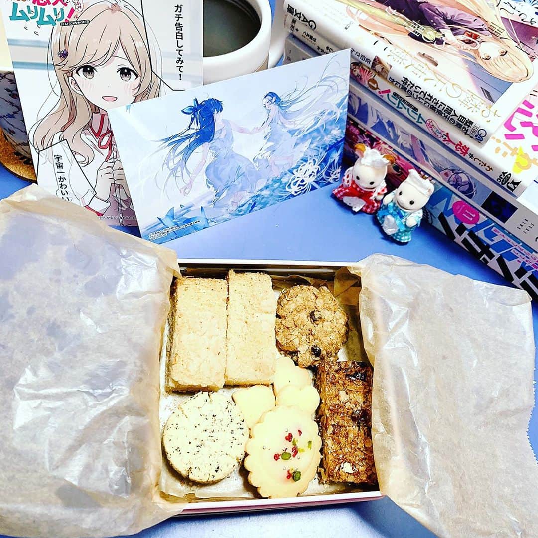 のインスタグラム：「友達とのんびり休日を過ごすと心が楽になりますね。」