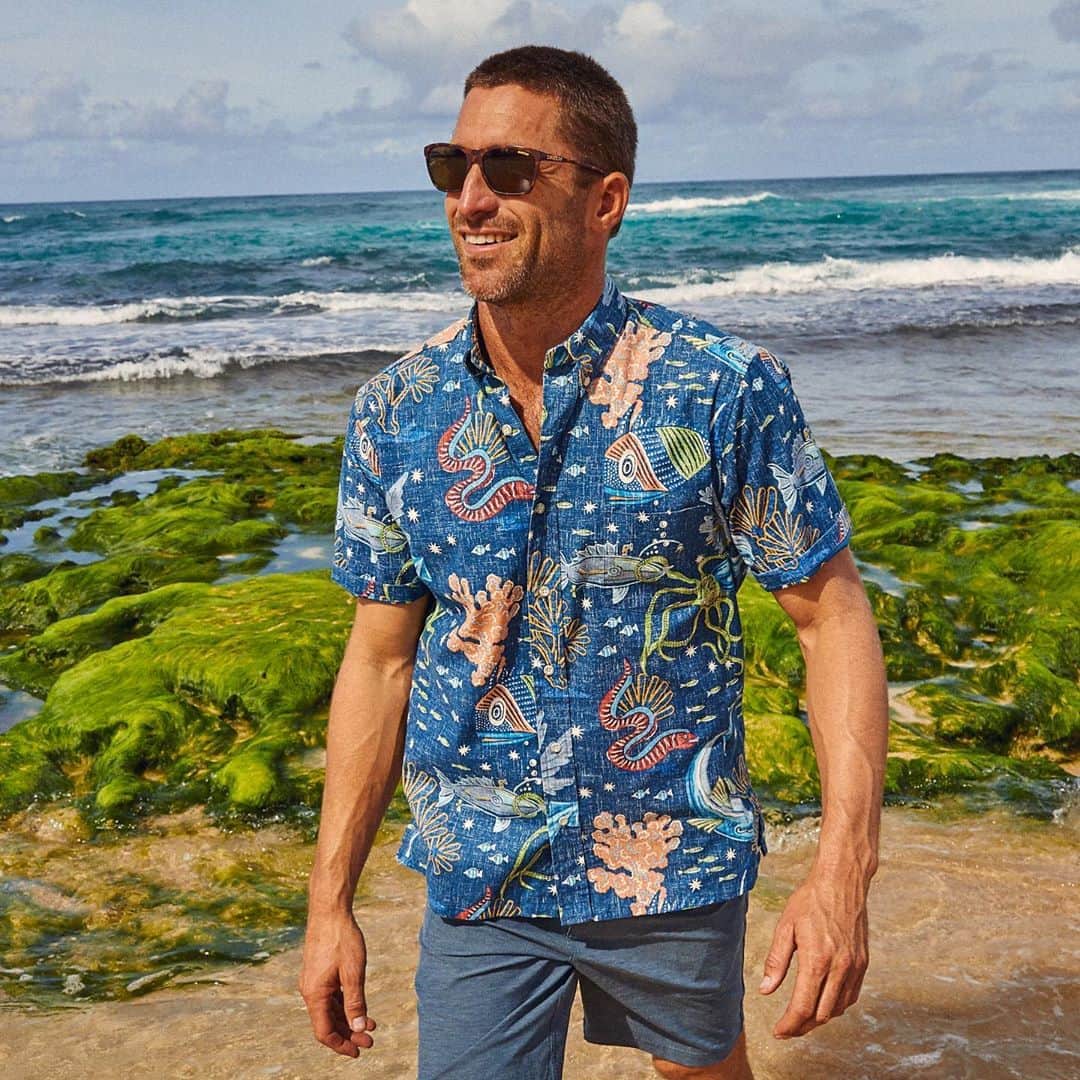 レインスプーナーのインスタグラム：「A big congratulations to our friend Bryan Phillips for receiving the City and County of Honolulu’s Employee of the year award. As a 16 year veteran of the @northshorelifeguardassociation and organizer of the Junior Lifeguard Program, Bryan’s work has helped save countless lives. A big mahalo for all you do to keep the community safe!!」