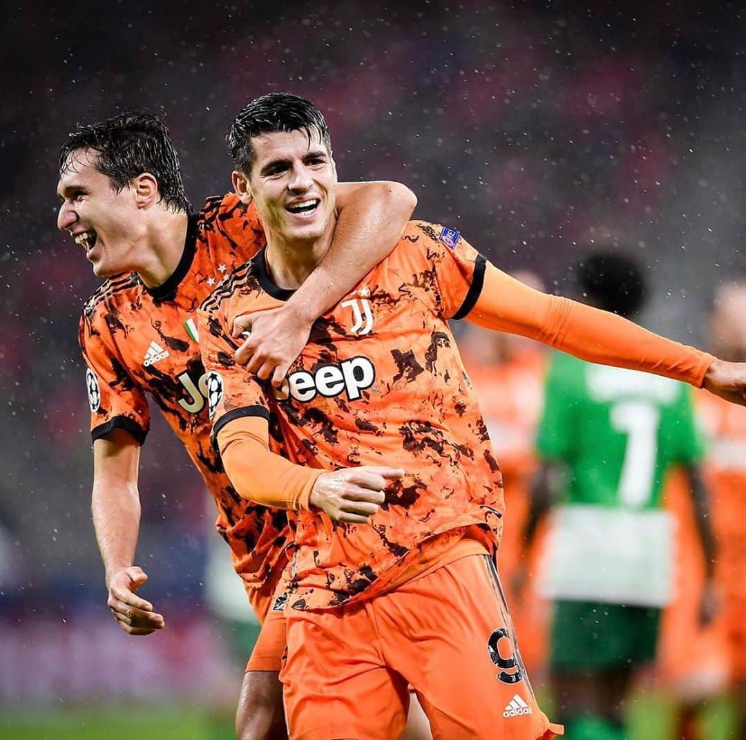 アルバロ・モラタのインスタグラム：「Muy contento por la victoria y por mis 100 partidos con la @juventus E un giorno speciale oggi, 100 presenze. Orgoglioso. #Forzajuve」