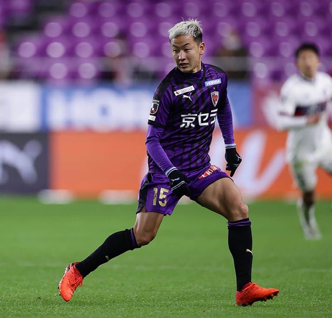 京都サンガF.C.さんのインスタグラム写真 - (京都サンガF.C.Instagram)「. Photo gallery📸  2020明治安田生命J2リーグ第31節 📅11月4日（水）19:03 🏟️サンガS 🆚京都2-1岡山 ⚽️#曽根田穣 #ヨルディバイス  #魅せようKYOTOの一体感 #sanga #京都サンガ #闘紫 #TEAM京都」11月4日 23時18分 - kyotosanga_official