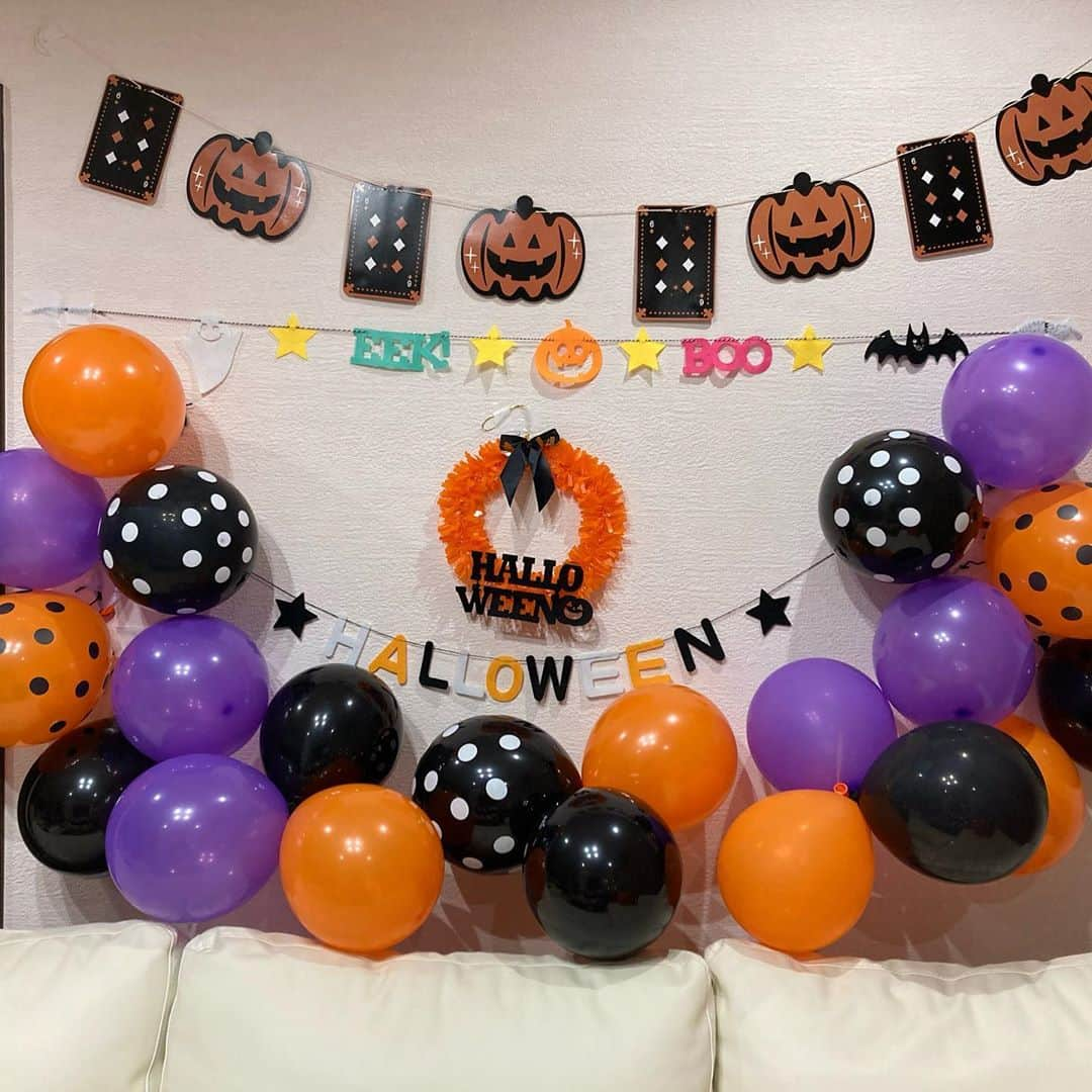 瀬名あゆむさんのインスタグラム写真 - (瀬名あゆむInstagram)「今年のハロウィンは2回に分けてやったの🎃 2回目も楽しかった♡ 1回目よりお食事が手抜きよ😂笑  #ハロウィン #おうちごはん #ハロウィンパーティー #子供のいる暮らし #年長 #ママ #男の子 #男の子ママ」11月4日 23時42分 - sena_ayumu