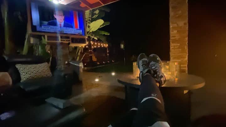 MCハマーのインスタグラム：「Meanwhile ... about Last night」