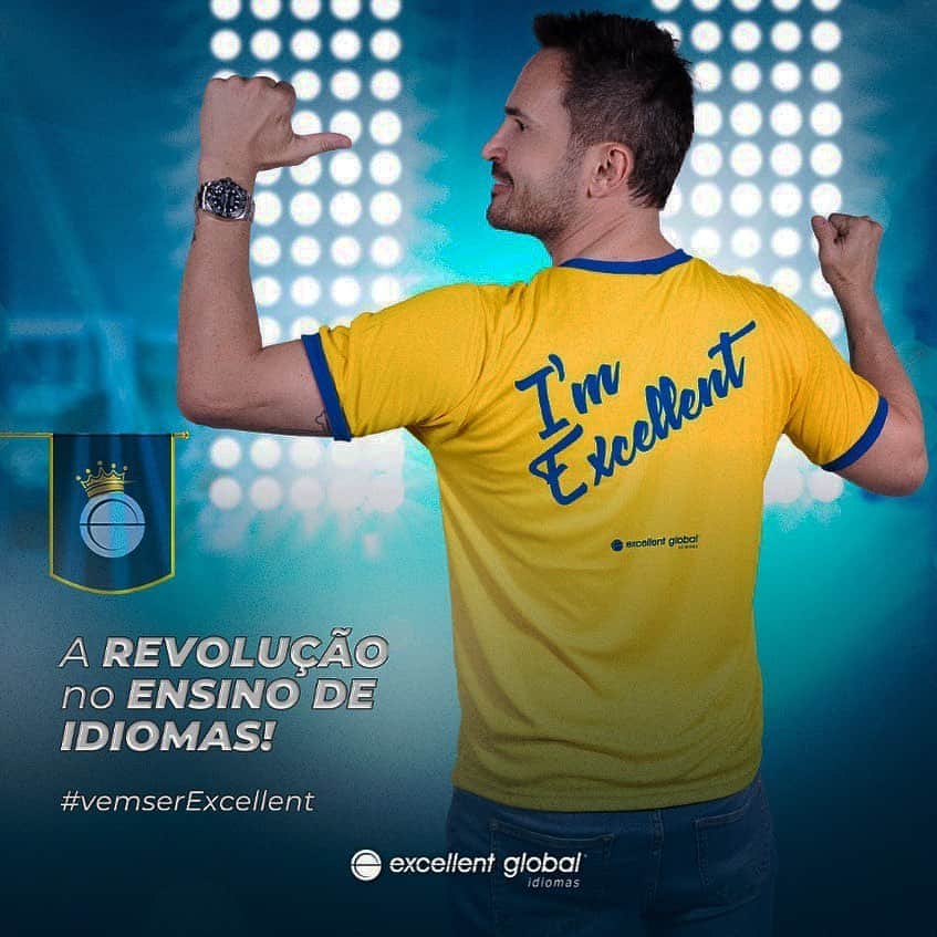 アレッサンドロ・ローザ・ヴィエイラのインスタグラム：「@egidiomas.oficial -  E aí, galera! Tudo certo? Nós já sabemos que um segundo idioma faz toda a diferença em nossa vida! Sabendo do grande número de pessoas que desejam aprender um novo idioma o mais rápido possível, a Excellent Global Idiomas decidiu inovar! Excellent Global Idiomas traz ao Brasil um método revolucionário não-linear de ensino, diferente de tudo que estamos acostumados. Já são mais de 25 anos de história e de 130 unidades no Brasil e pelo mundo! Ficou interessado? Então siga a @egidiomas.oficial e agende sua aula hoje mesmo!」