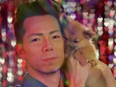 火口秀幸のインスタグラム：「#11月4日 #いい推しの日　って言うのが 昨日だったんですね いつも　推して下さっている 皆様 心から　#感謝 です。 ありがとうございます。 #11月27日 より　#吉本坂46 HideboHプロデュース公演 はじまります 毎週　金曜日 #よしもと有楽町シアター 宜しくお願い申し上げます http://yoshimotozaka46.com/news/?id=227」