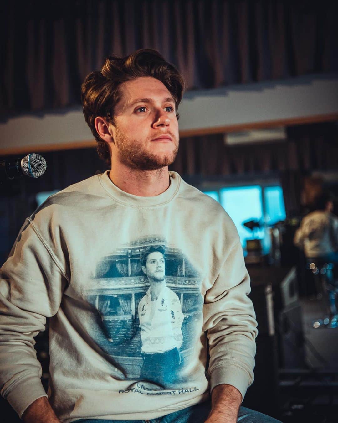 ナイル・ホーランのインスタグラム：「Limited edition merch for my show at @royalalberthall is here ! Just like the show tickets, profits will go towards the touring crew and the #WeNeedCrew relief fund to help the incredible crew members of our touring world that make those events possible⁣ ⁣ store.niallhoran.com」