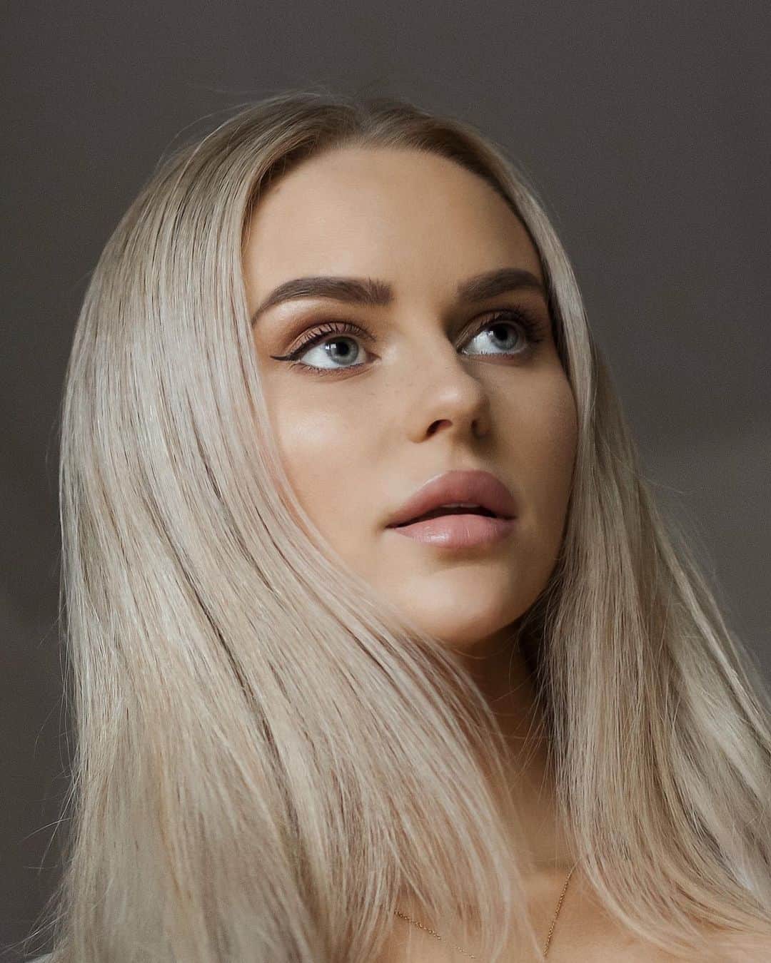 Anna Nyströmのインスタグラム：「Today 💄」